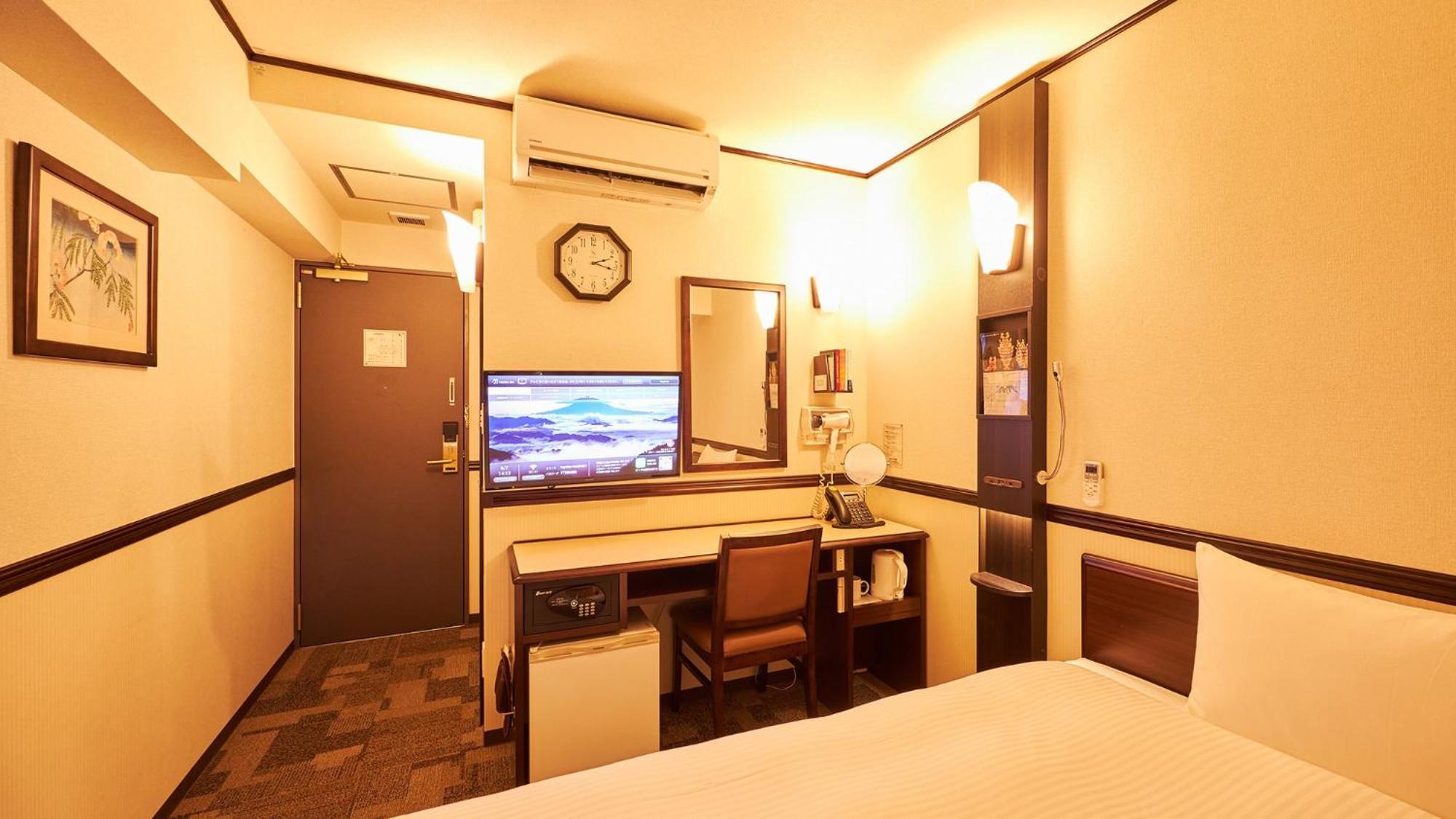 Toyoko Inn Tokyo Ueno Tawaramachi Eki Room photo